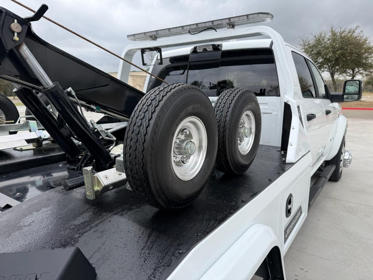 RAM 5500 Crew Cab SWB 4WD DRW 2026