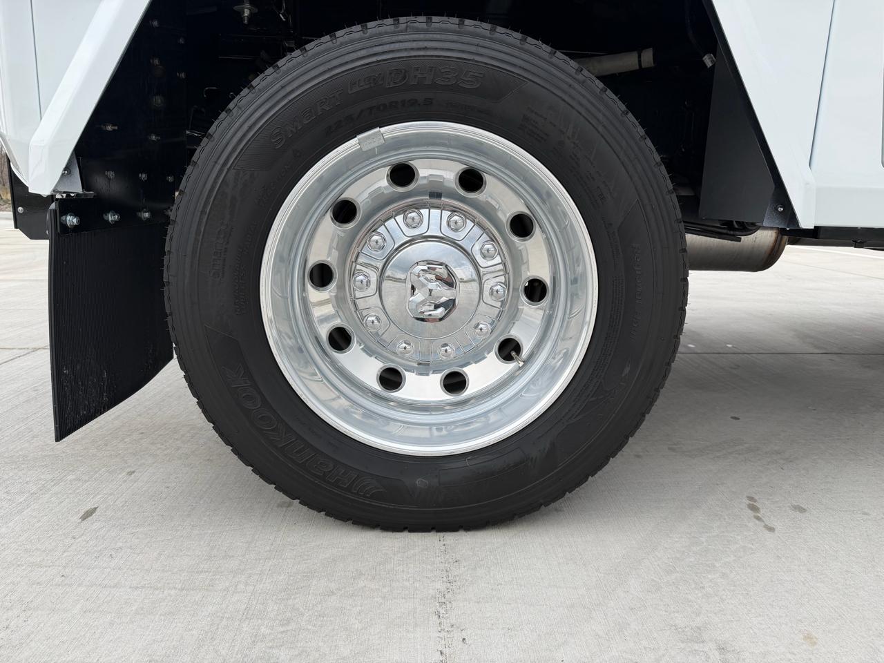 RAM 5500 Crew Cab SWB 4WD DRW 2026