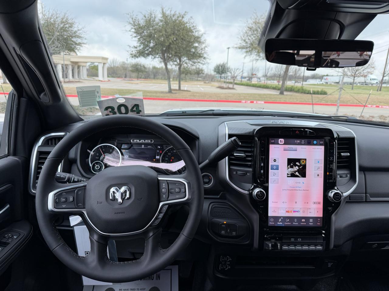 RAM 5500 Crew Cab SWB 4WD DRW 2026