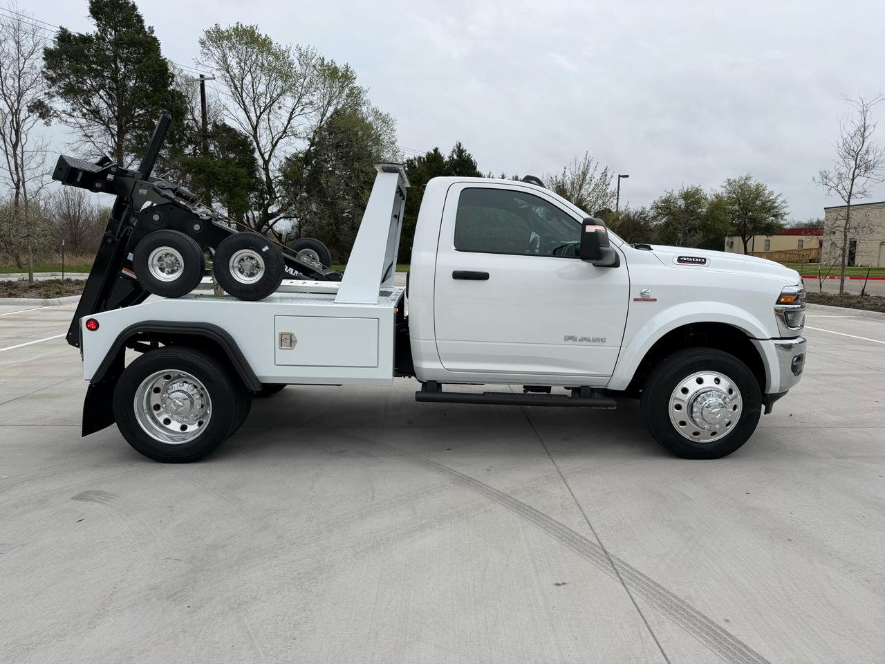 RAM 4500 Regular Cab SWB 2WD DRW 2026