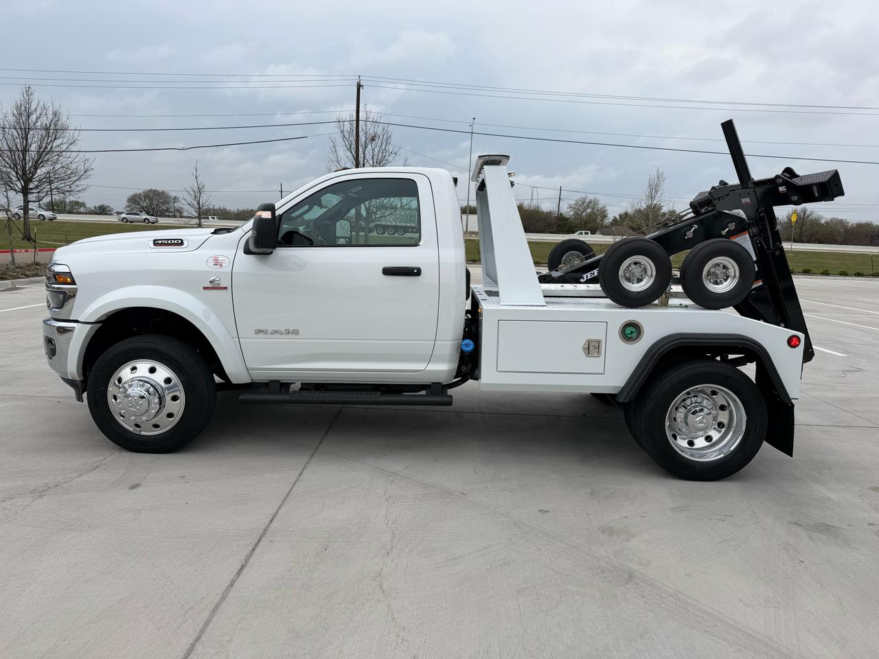 RAM 4500 Regular Cab SWB 2WD DRW 2026