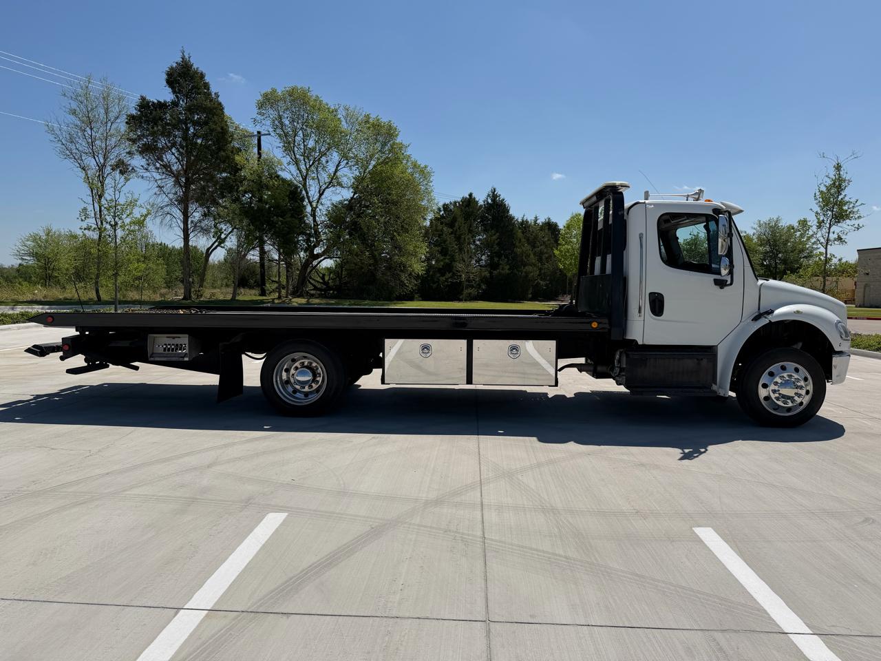 Freightliner M2 106  2017