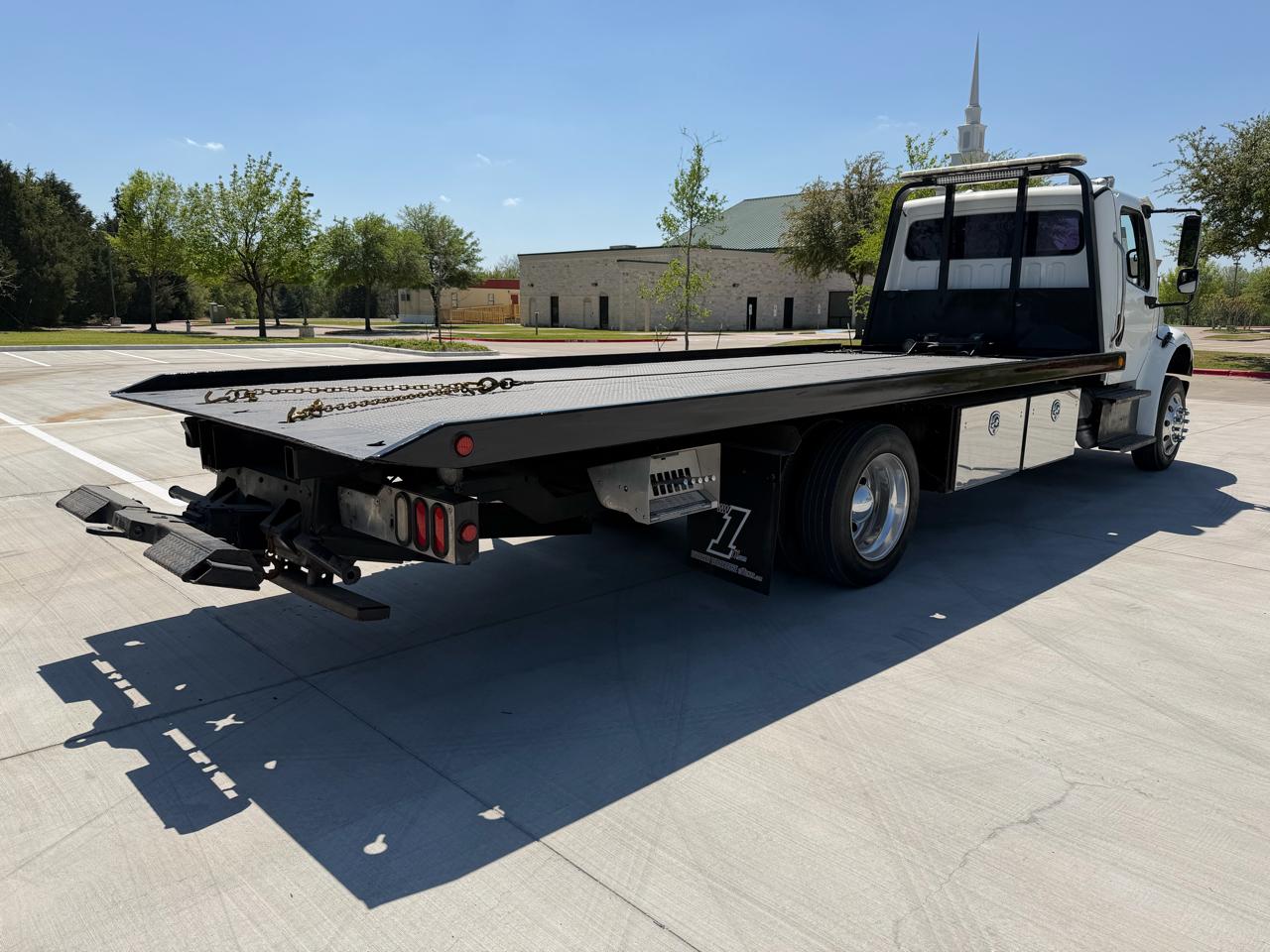 Freightliner M2 106  2017