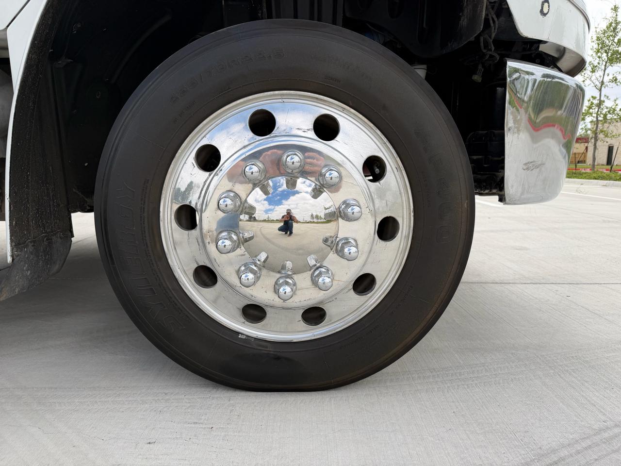 Freightliner M2 106  2017