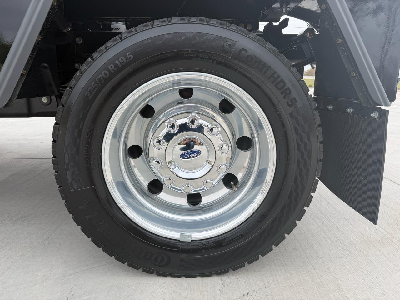 Ford F-450 SD Regular Cab DRW 2WD 2026