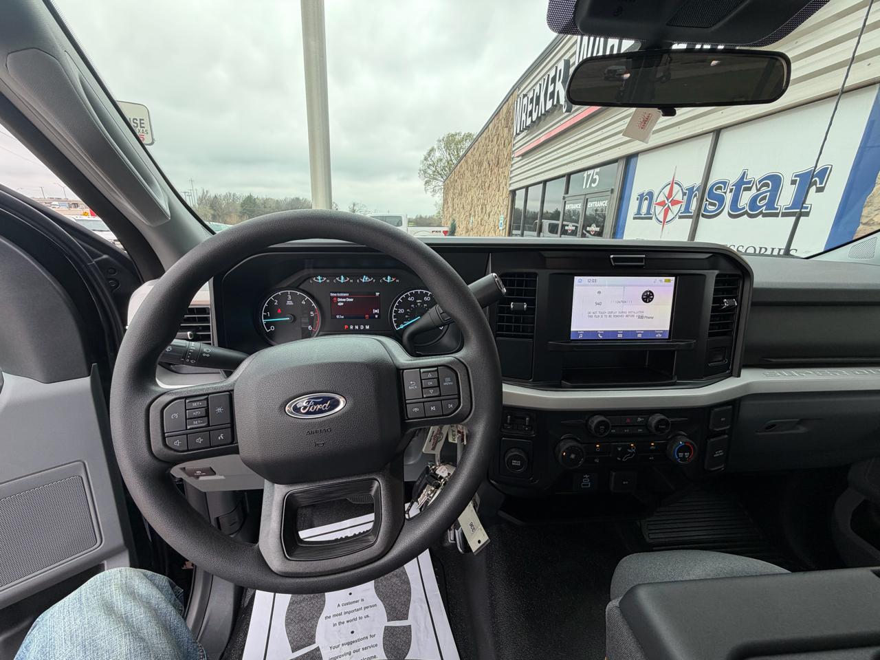 Ford F-450 SD Regular Cab DRW 2WD 2026