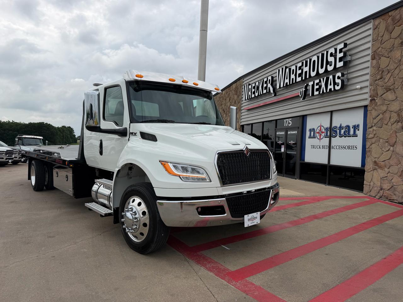 2027 International MV607 