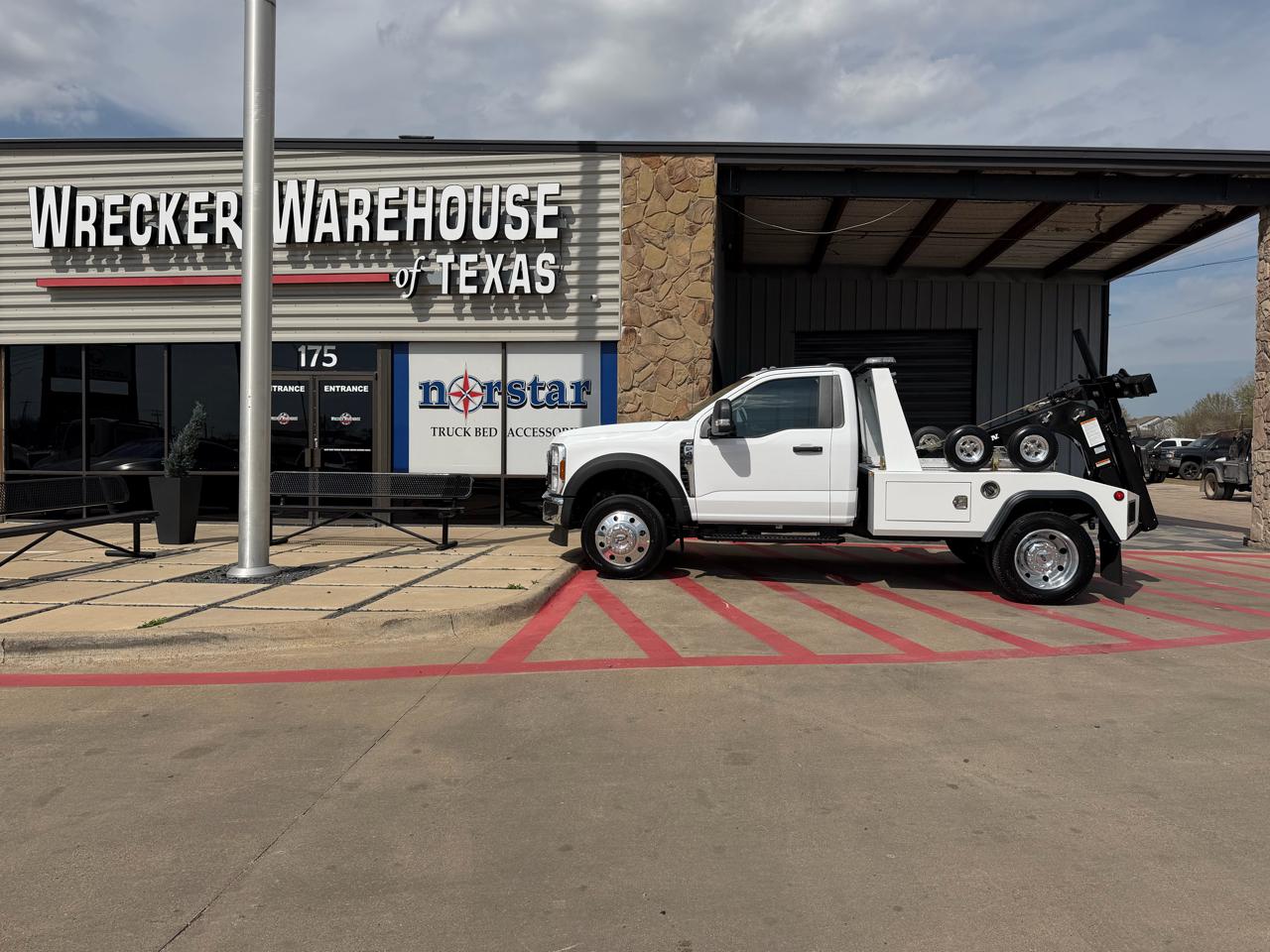 Ford F-450 SD Regular Cab DRW 2WD 2026