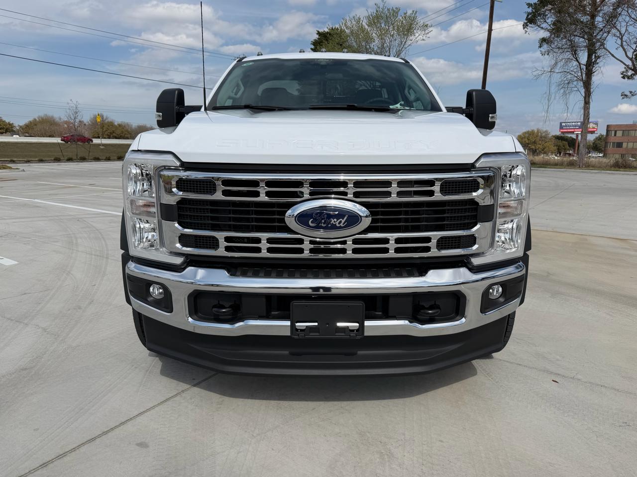 Ford F-450 SD Regular Cab DRW 2WD 2026