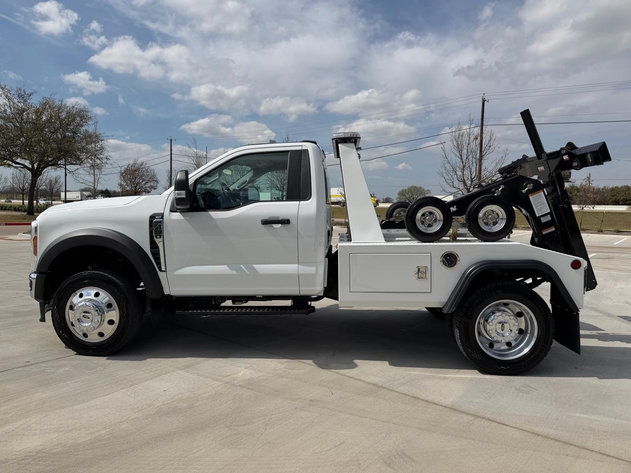 Ford F-450 SD Regular Cab DRW 2WD 2026