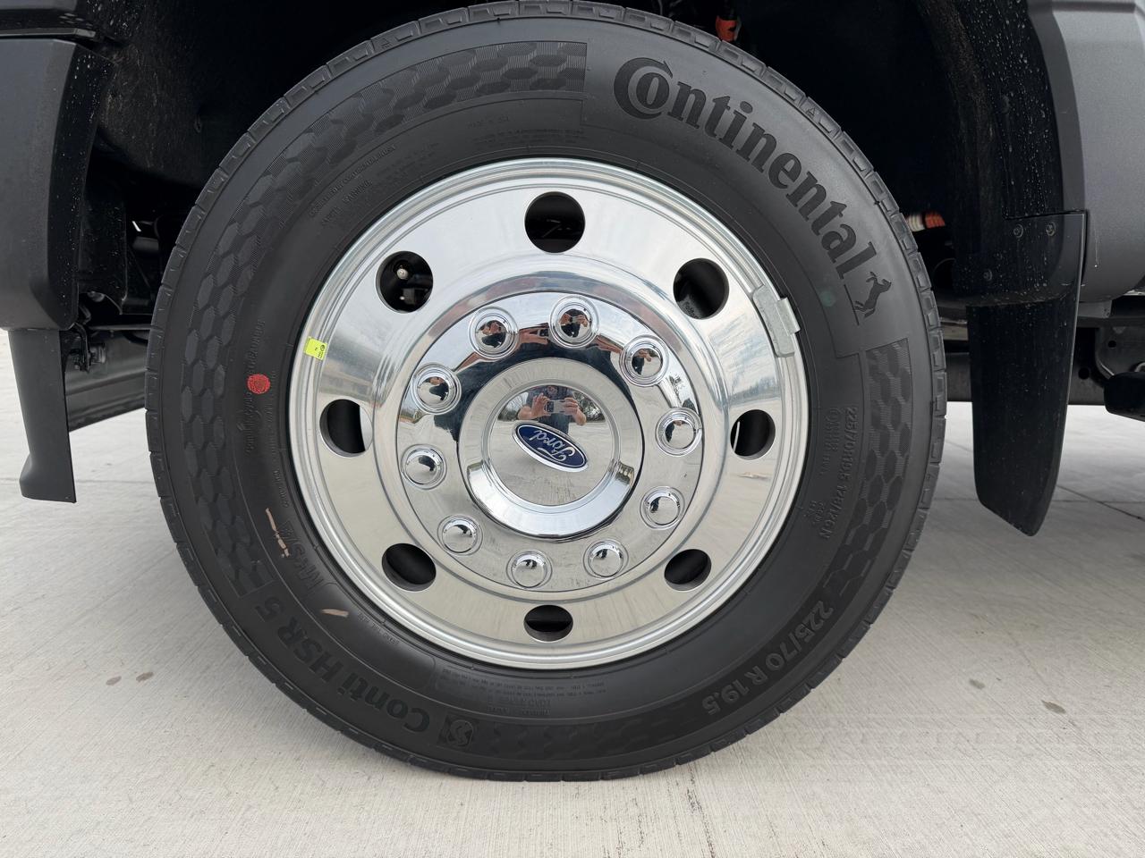 Ford F-450 SD Regular Cab DRW 2WD 2026