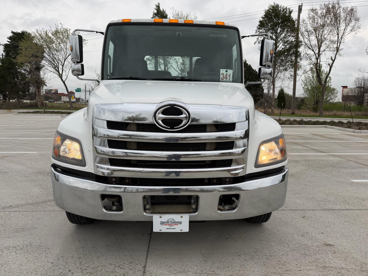 Hino Conventional Cab  2016