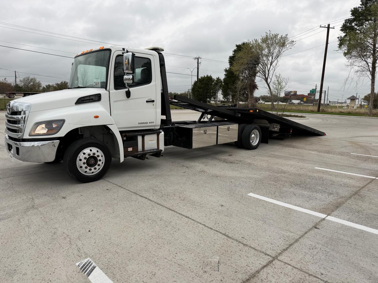 Hino Conventional Cab  2016