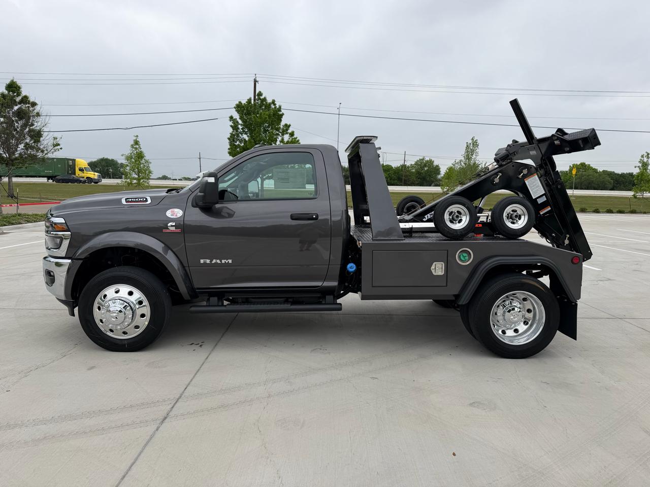 RAM 4500 Regular Cab SWB 2WD DRW 2026