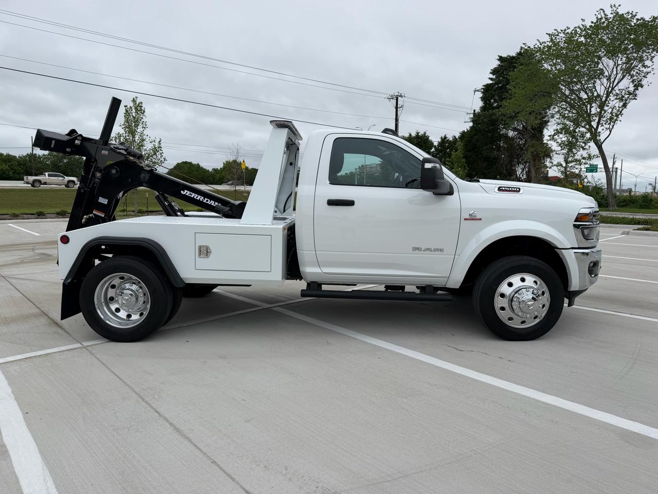 RAM 4500 Regular Cab SWB 2WD DRW 2026