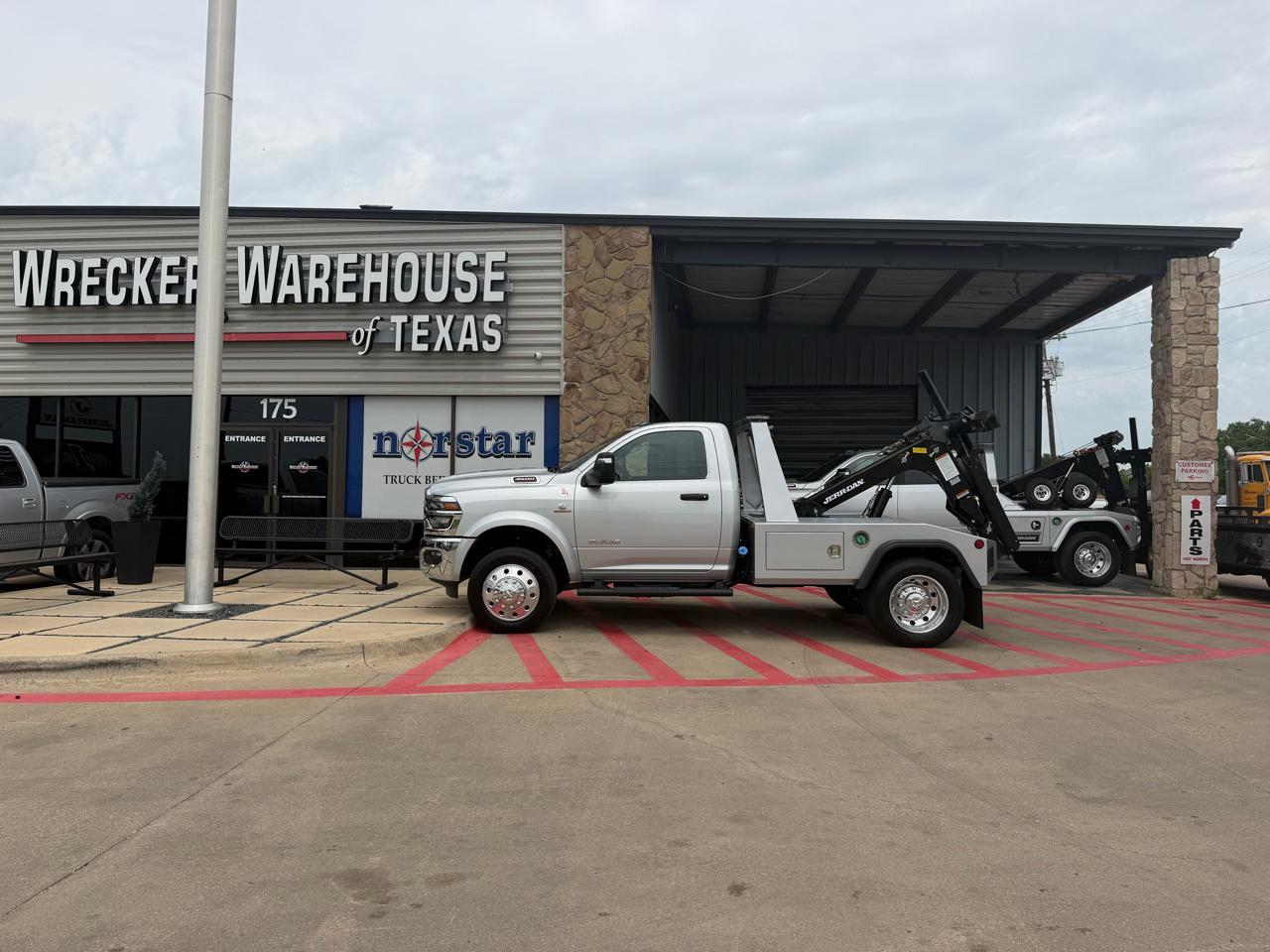 RAM 4500 Regular Cab SWB 2WD DRW 2026