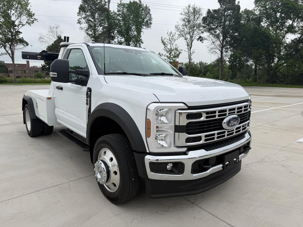 Ford F-450 SD Regular Cab DRW 2WD 2026