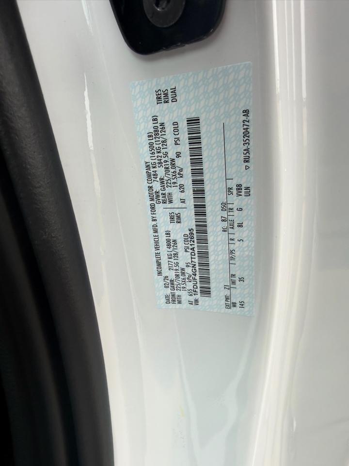 Ford F-450 SD Regular Cab DRW 2WD 2026