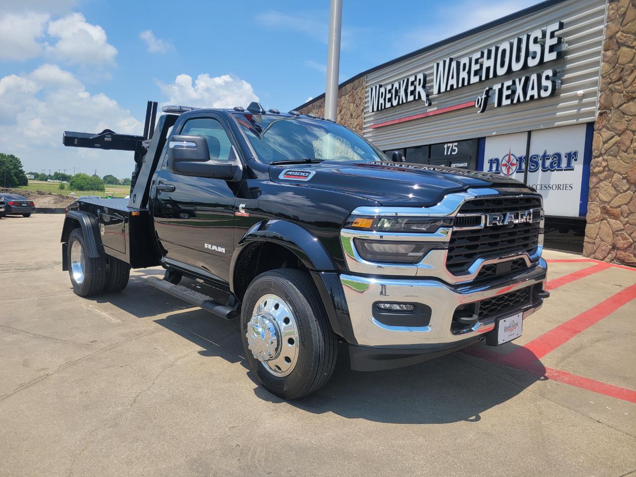 2026 RAM 4500 Big Horn Regular Cab SWB DRW 145" WB's photo