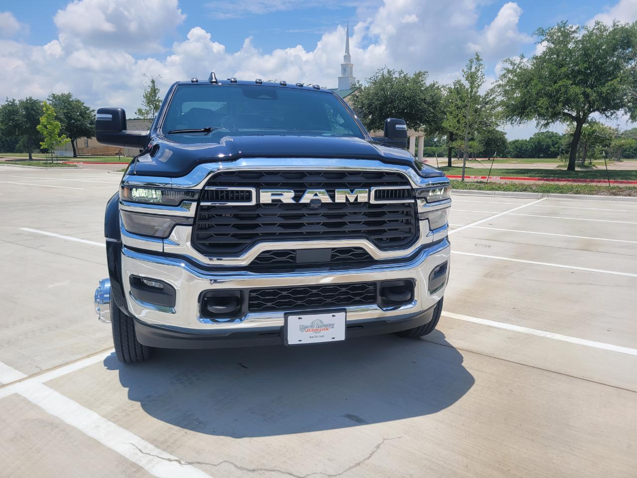 RAM 4500 Regular Cab SWB 2WD DRW 2026