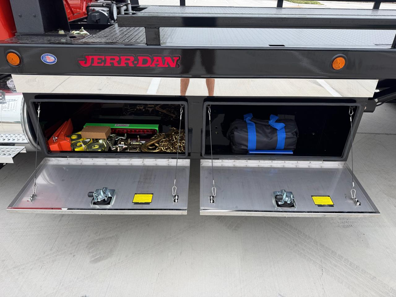 International MV607  2027