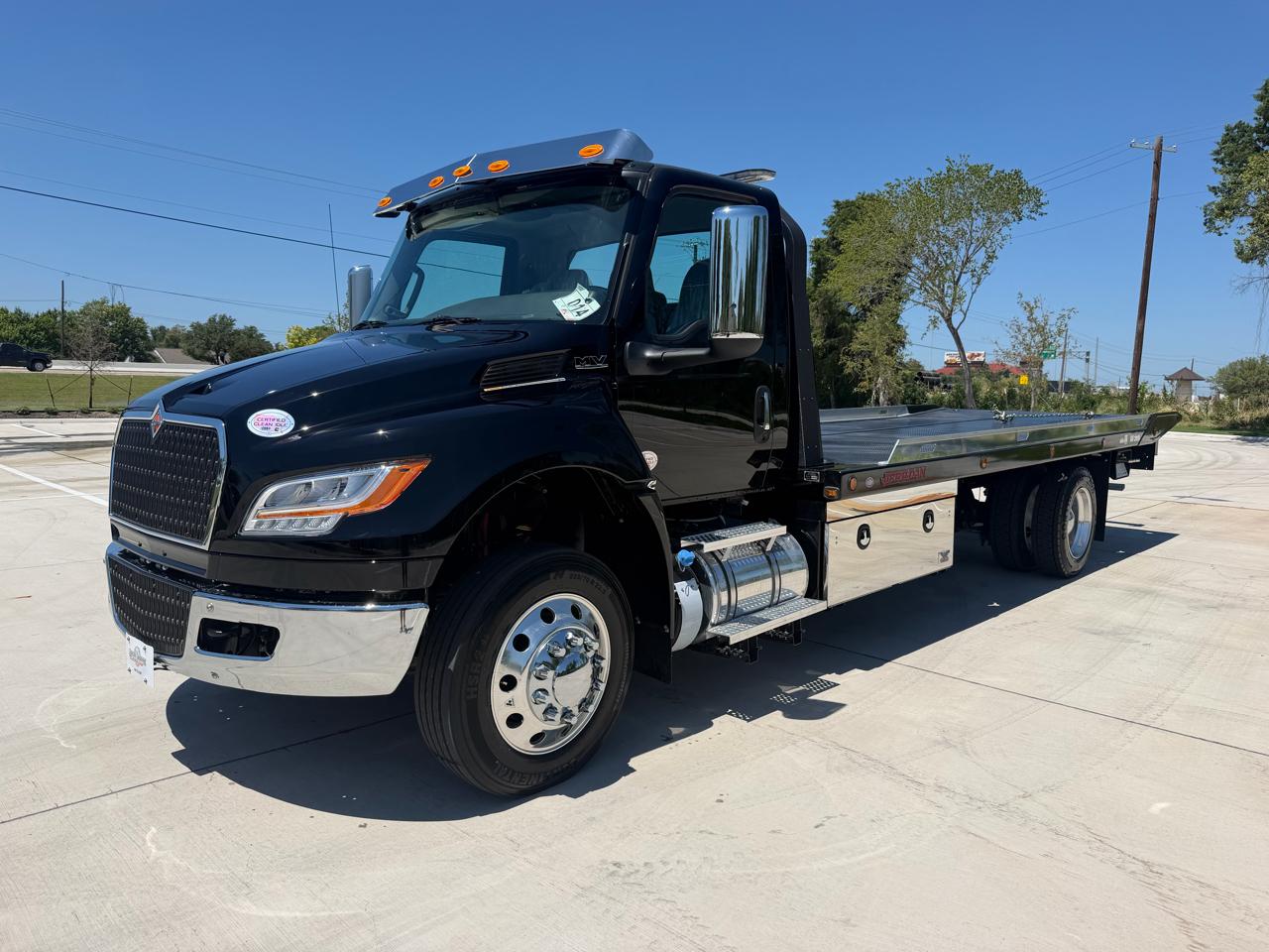 International MV607  2027