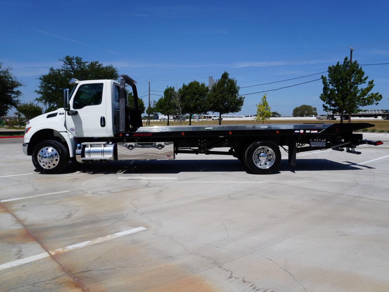 International MV607  2027