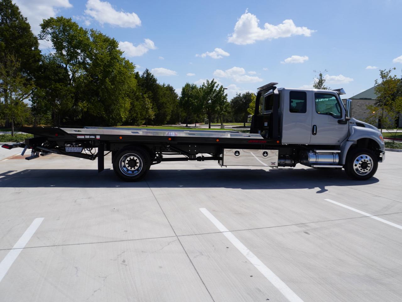 International MV607  2027