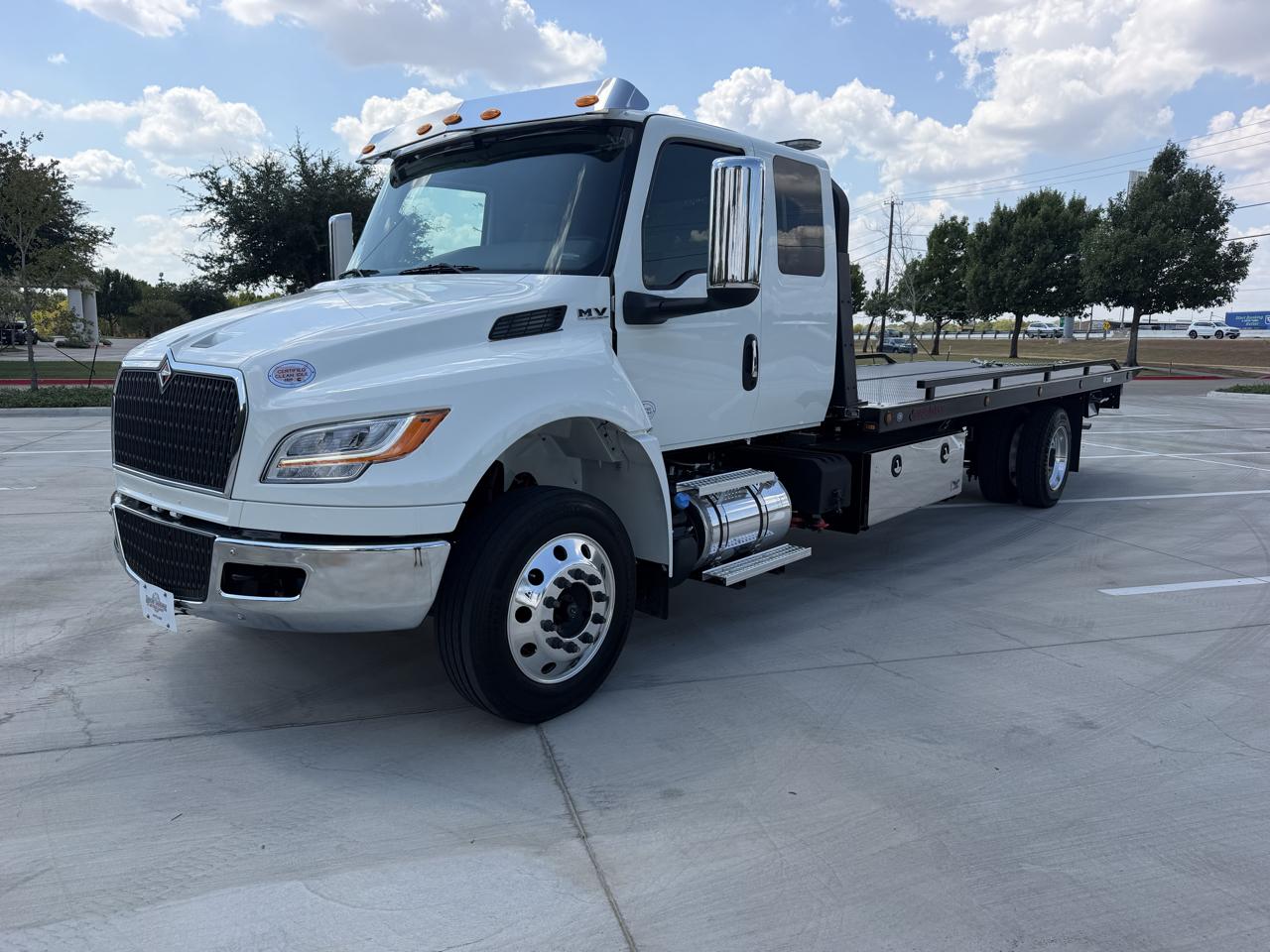 International MV607  2027