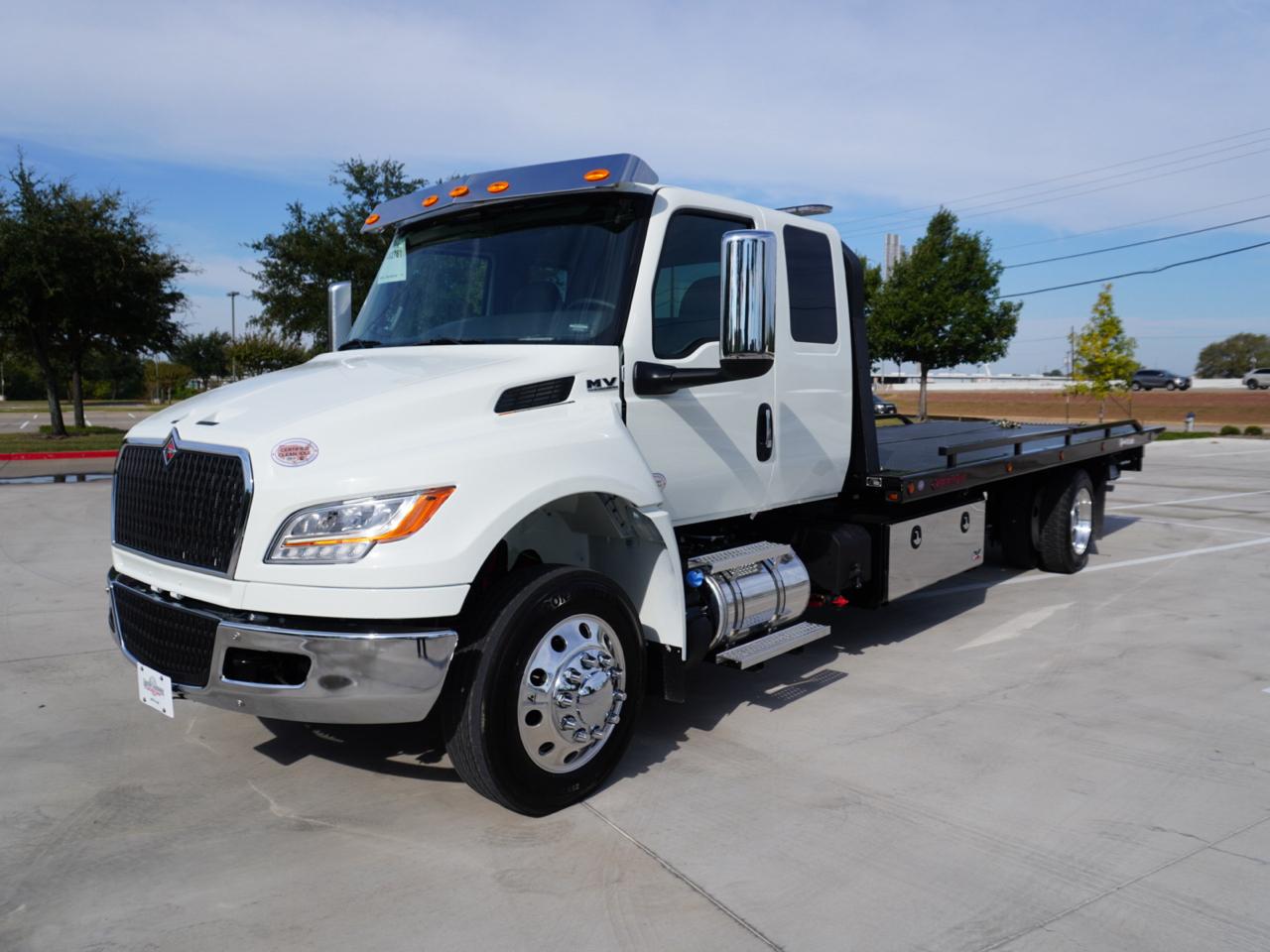 International MV607  2027