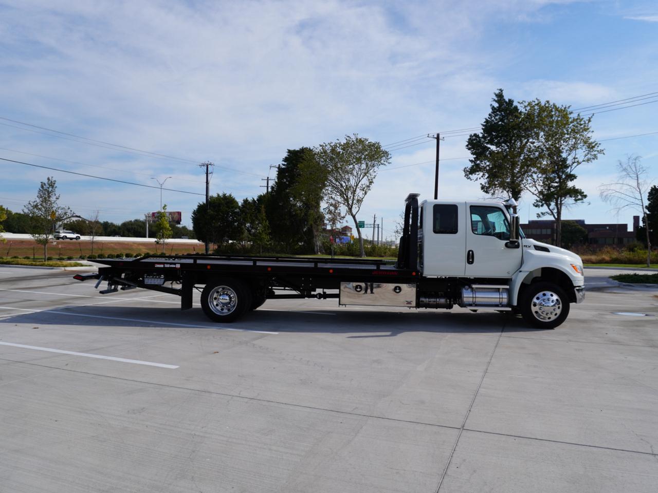International MV607  2027