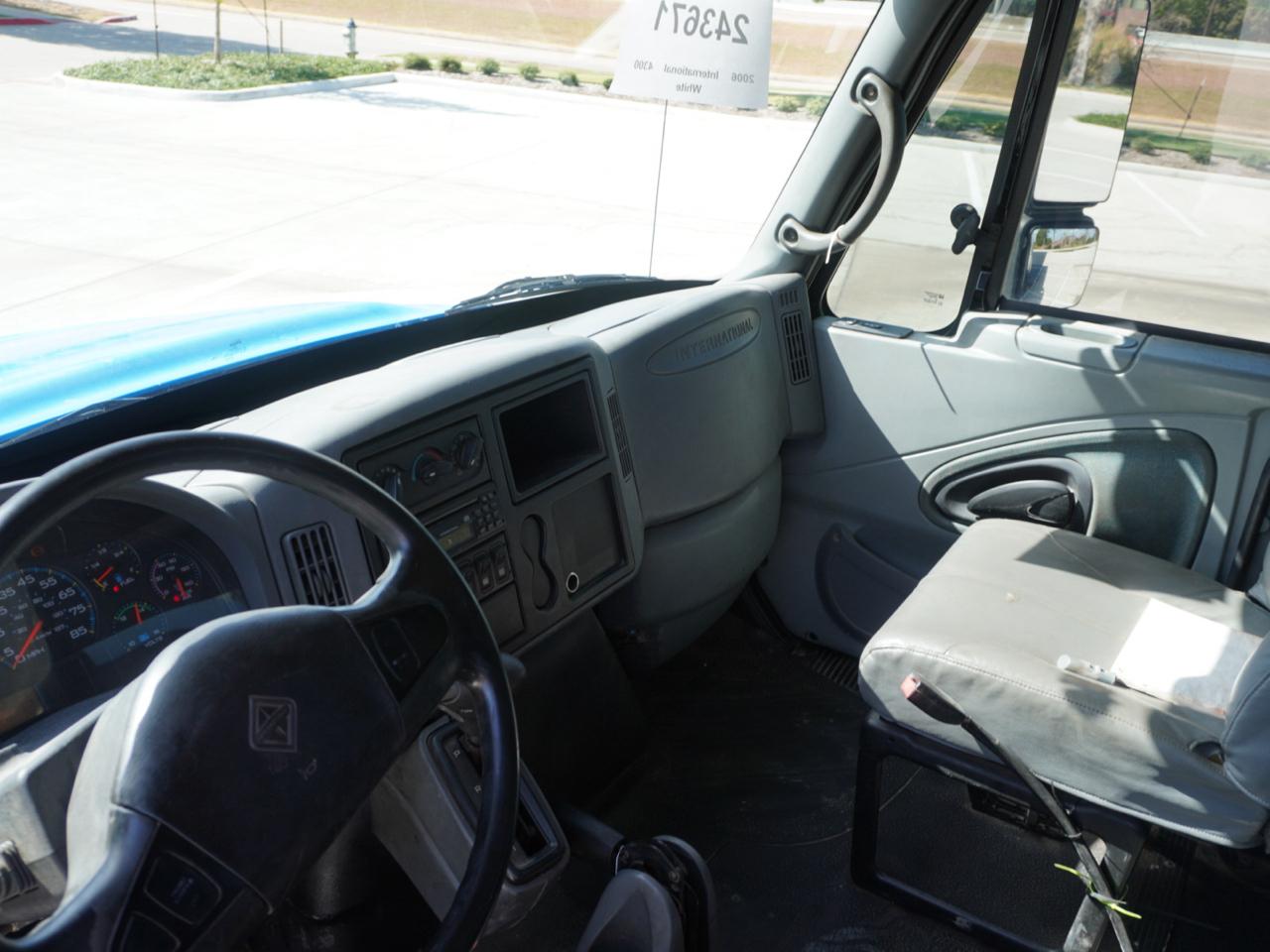 International 4300  2006