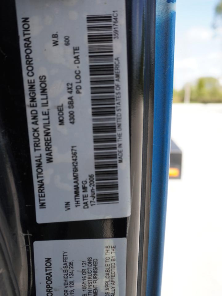 International 4300  2006