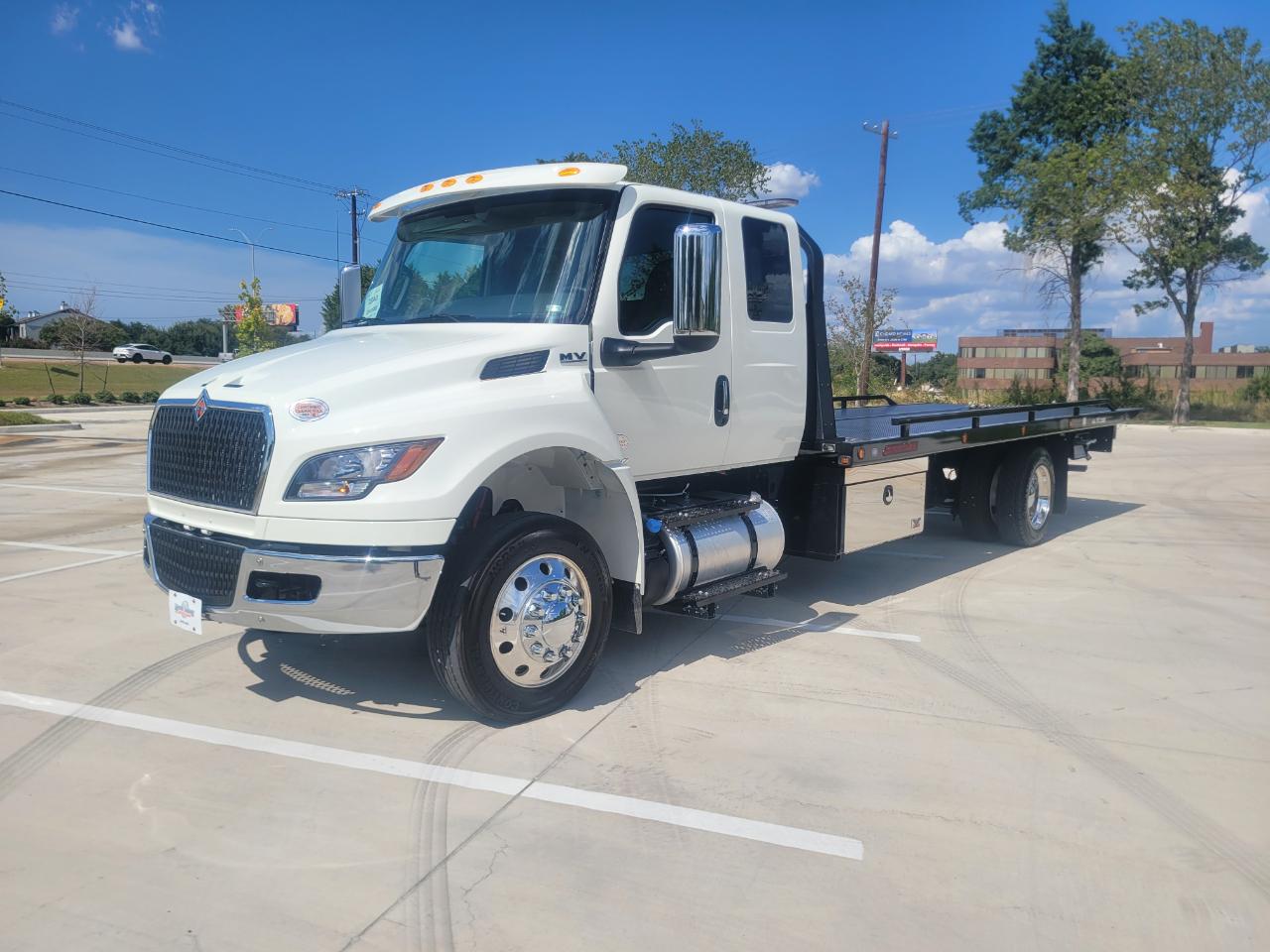 International MV607  2027
