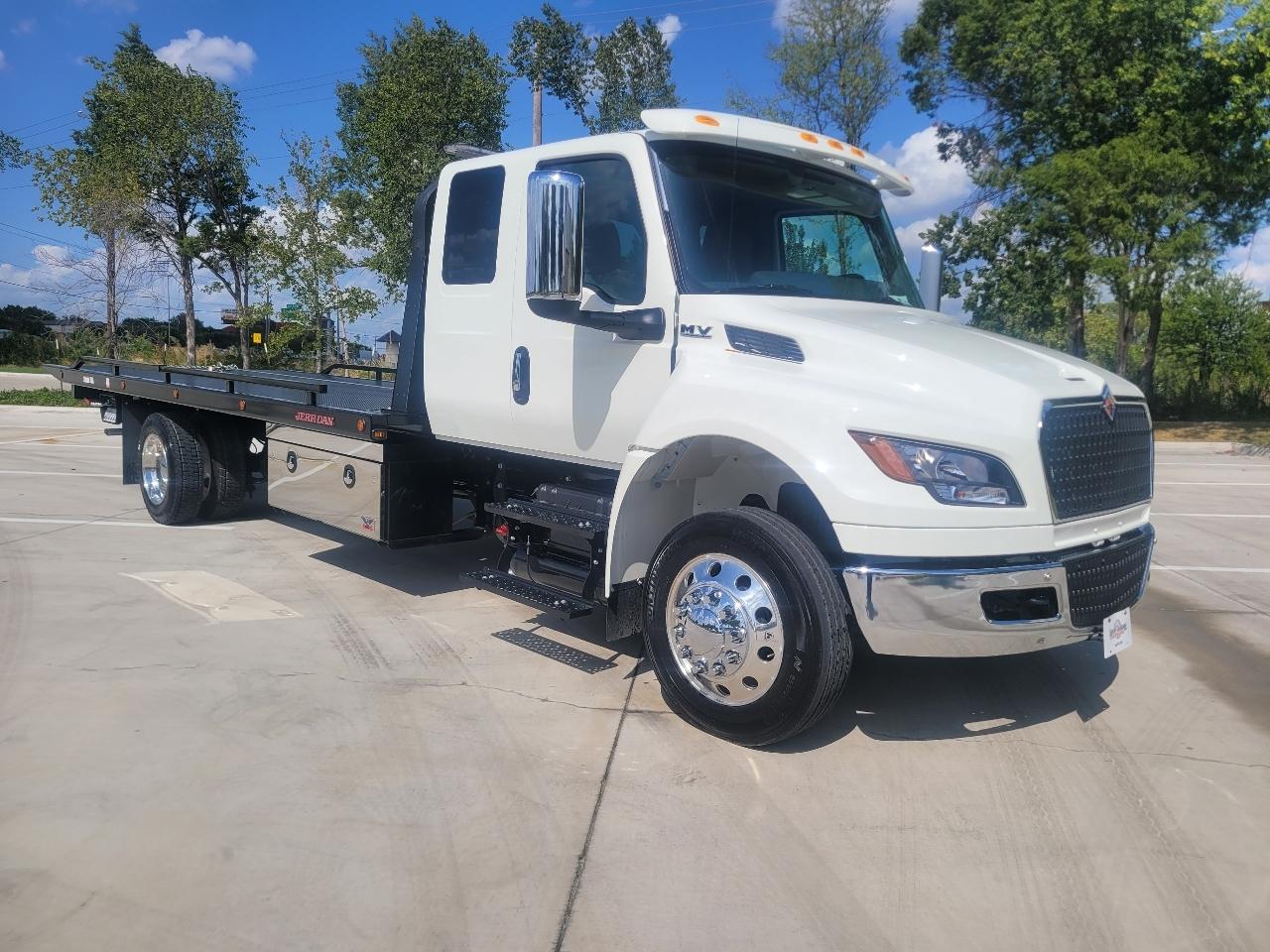 International MV607  2027