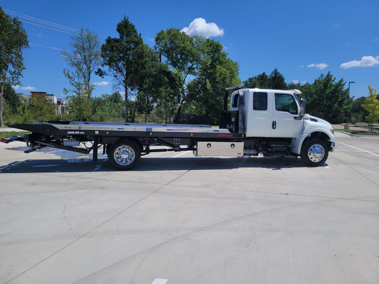 International MV607  2027