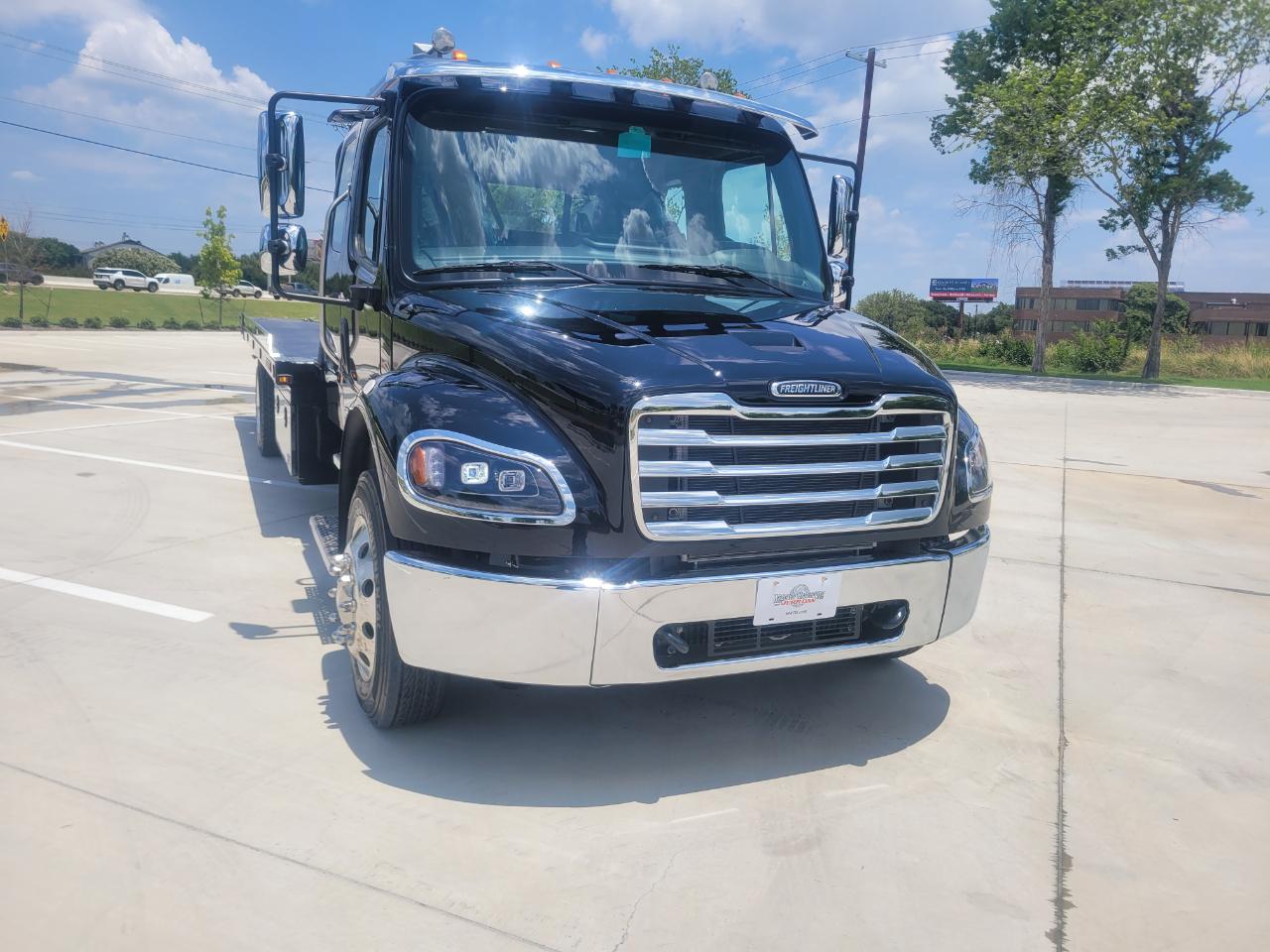 Freightliner M2 106  2026