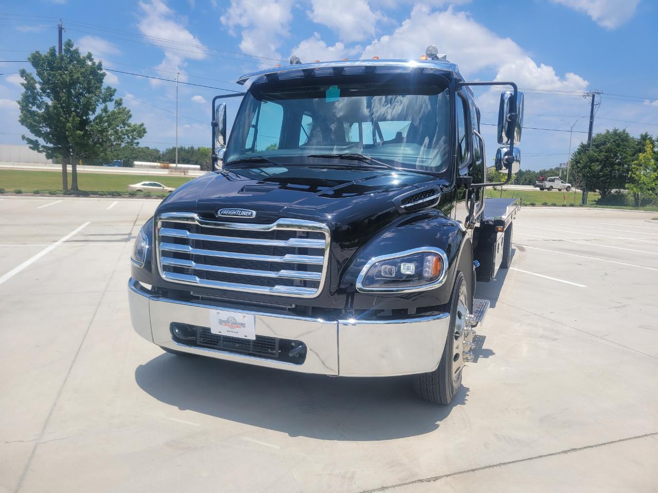 Freightliner M2 106  2026