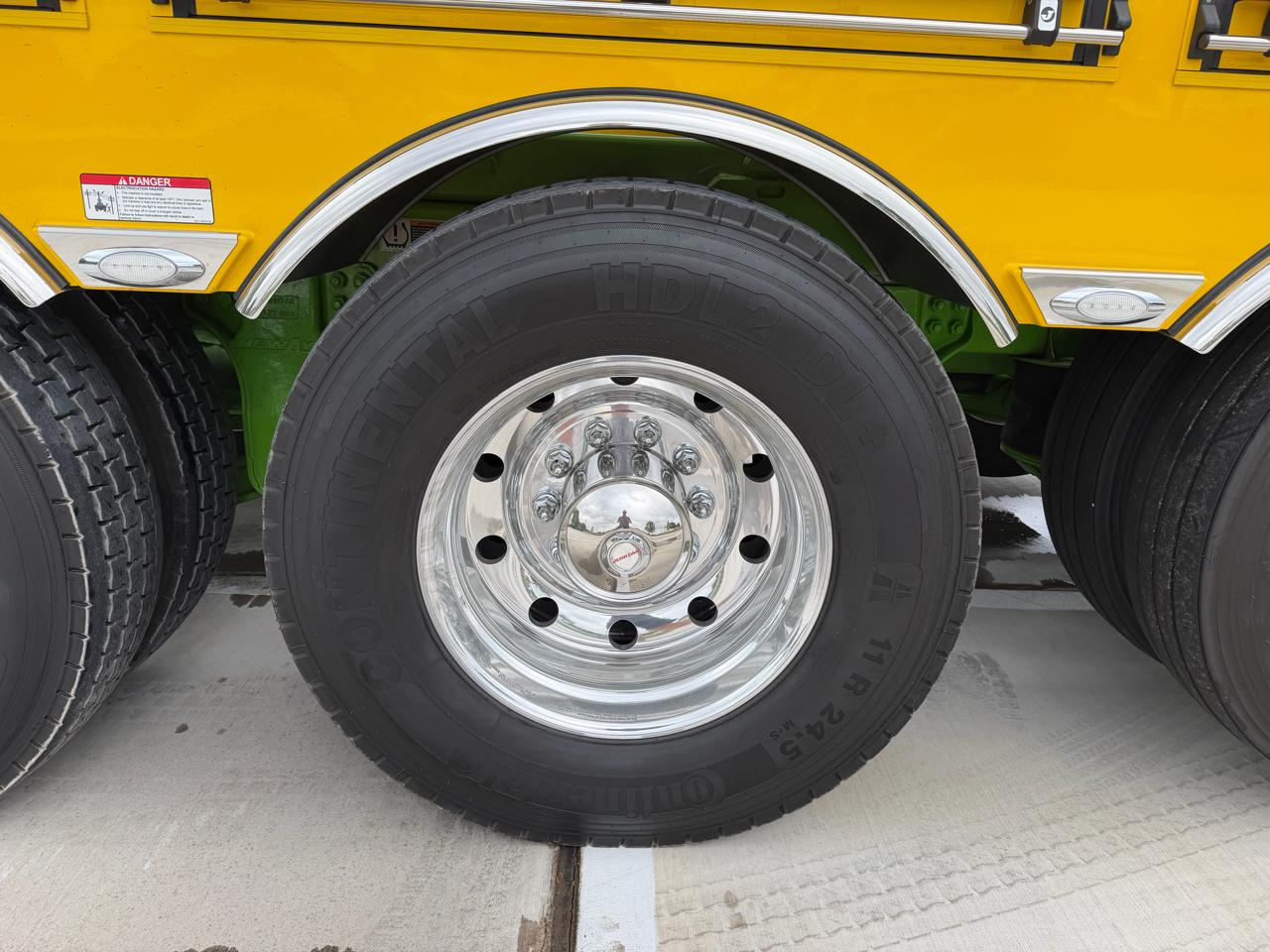 Kenworth W900  2024