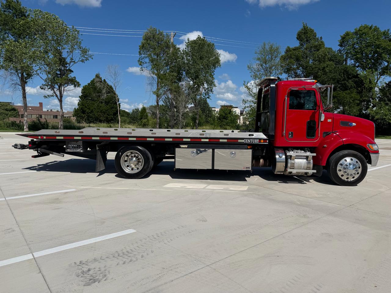 Peterbilt 337  2018