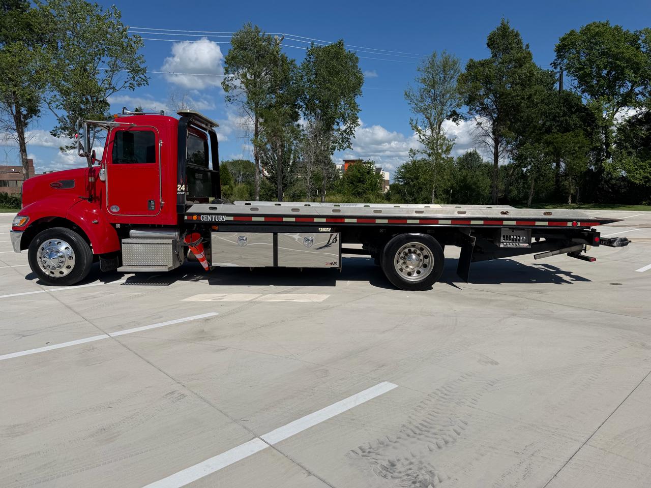 Peterbilt 337  2018