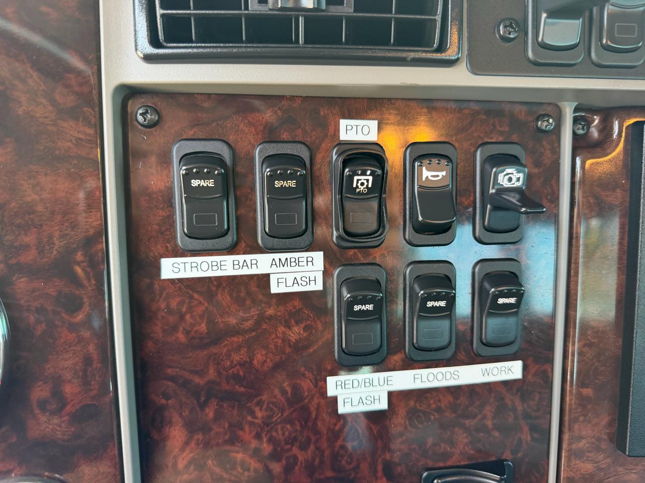 Kenworth T370  2022