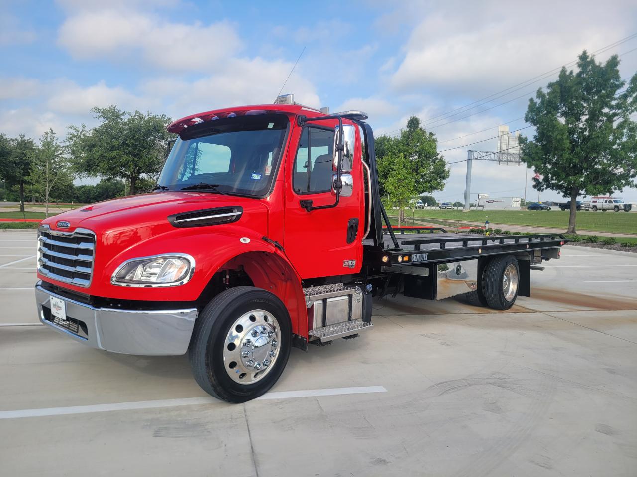 Freightliner M2 106 Plus  2025