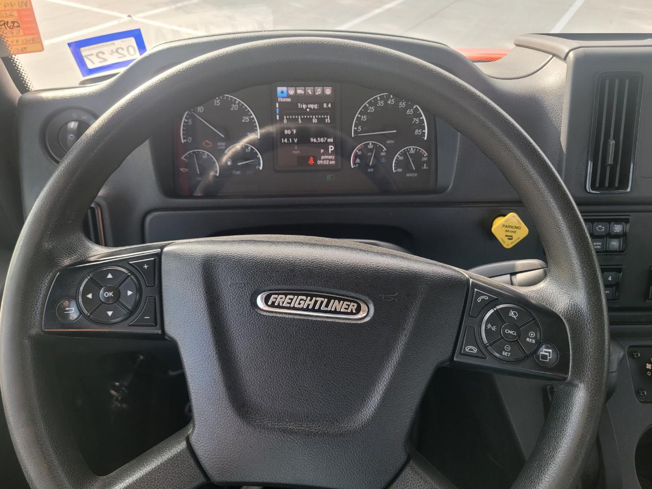 Freightliner M2 106 Plus  2025