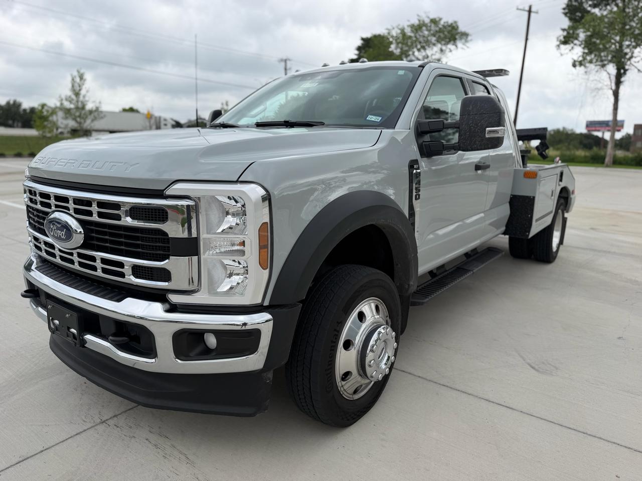 Ford Super Duty F-450 DRW XLT 2WD SuperCab 168" WB 60" CA 2025