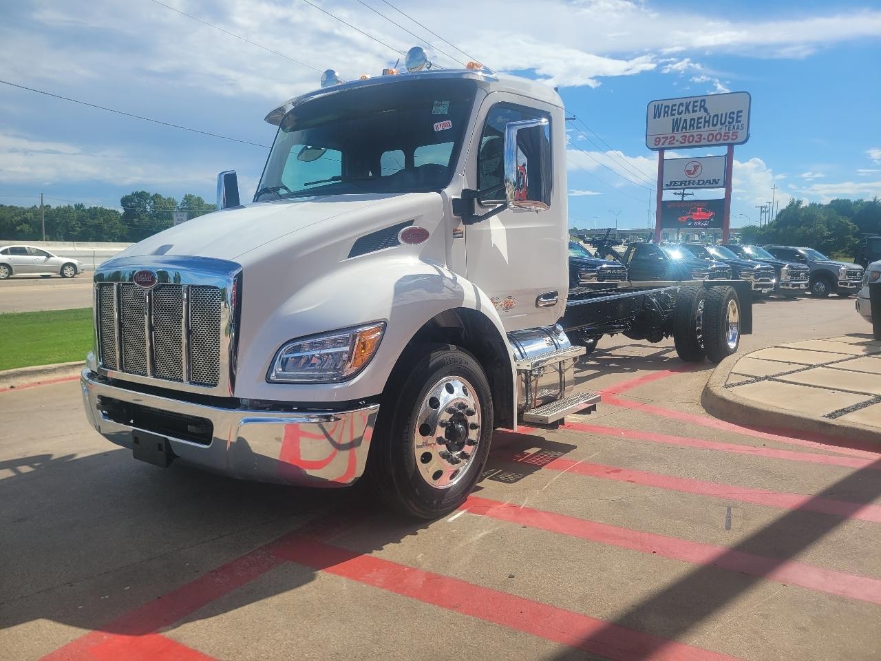 Peterbilt 536  2027