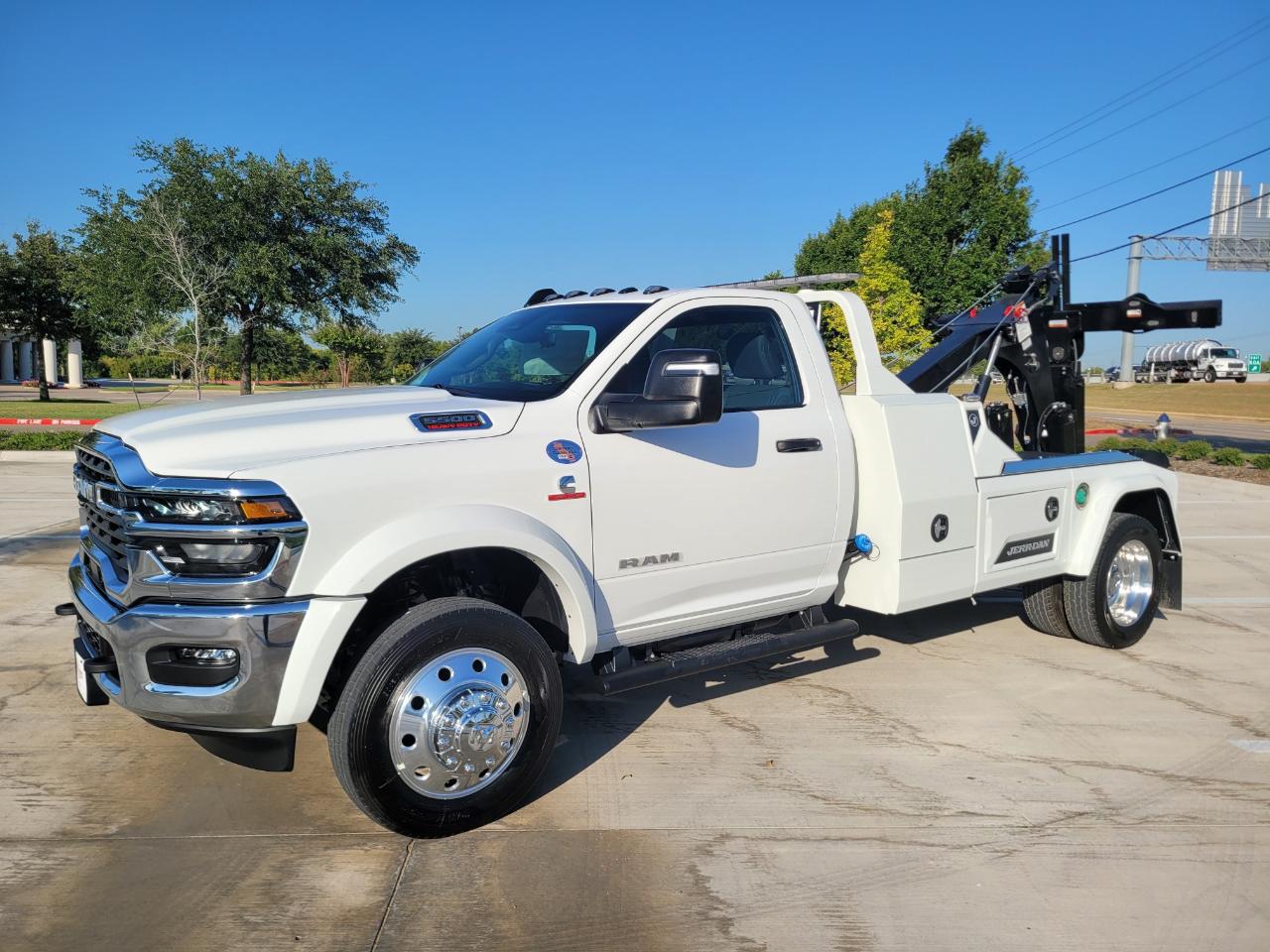 RAM 5500 Chassis Cab Big Horn 4x4 Reg Cab 84" CA 168.5" WB 2026