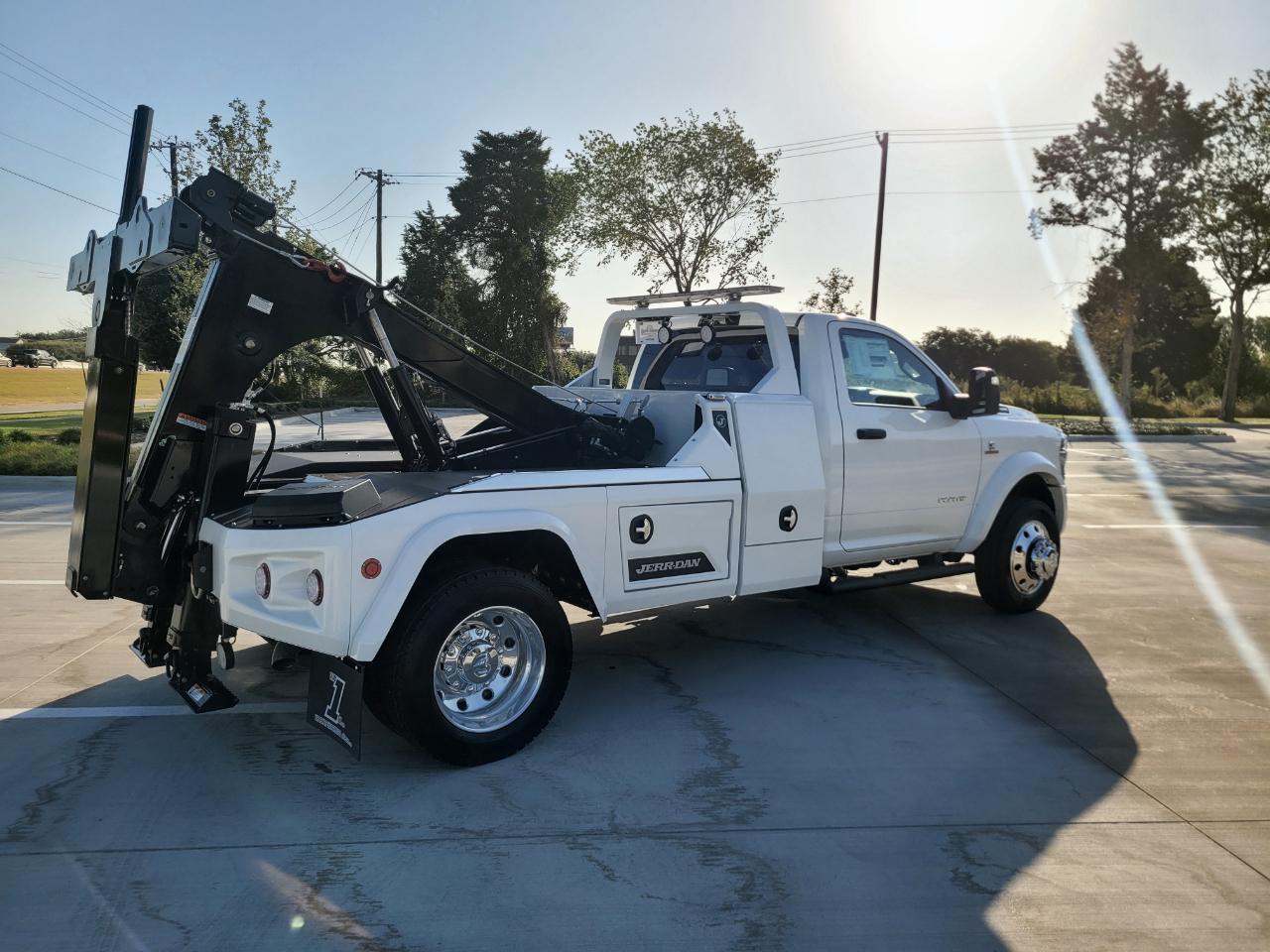 RAM 5500 Chassis Cab Big Horn 4x4 Reg Cab 84" CA 168.5" WB 2026