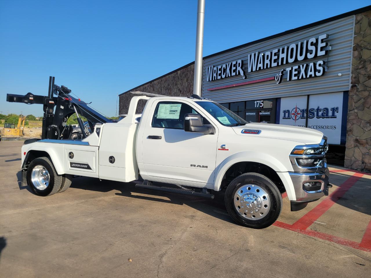 RAM 5500 Chassis Cab Big Horn 4x4 Reg Cab 84" CA 168.5" WB 2026