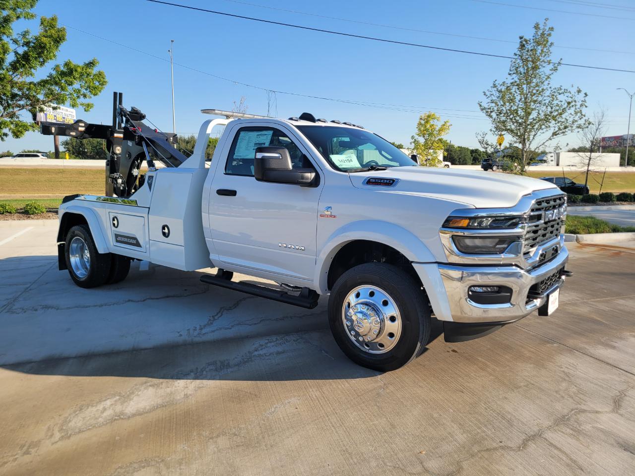 RAM 5500 Chassis Cab Big Horn 4x4 Reg Cab 84" CA 168.5" WB 2026